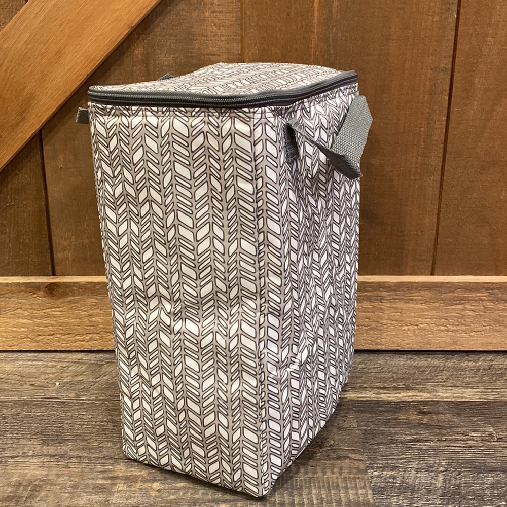 Thirty one small thermal insert